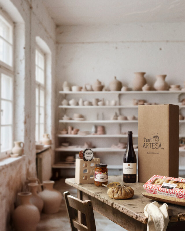 Tast Artesà, producte del territori, producte de proximitat, Tast Artesà, producte artesà, lot de nadal personalitzat, cistelles de nadal