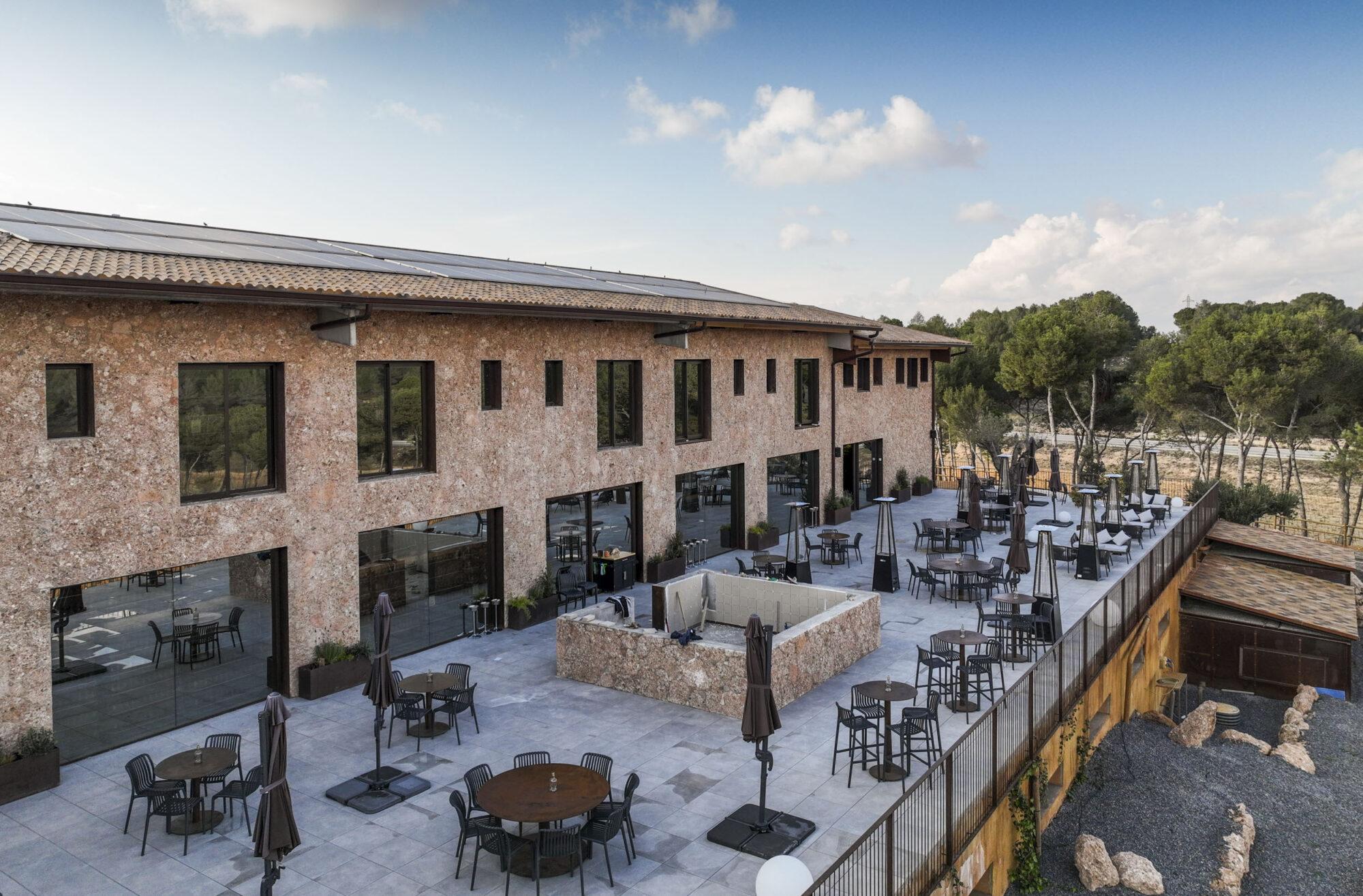 Tast de caves al Celler Castelo de Pedregosa